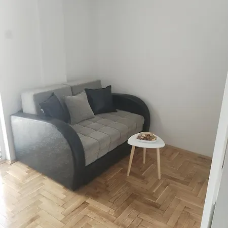 Temi Apartment *