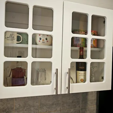 Temi Apartment *